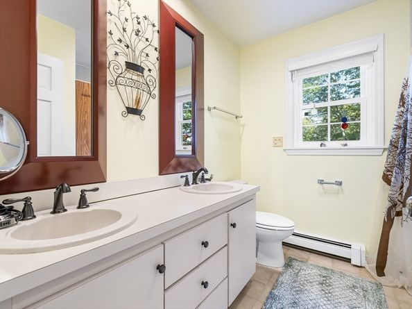 20 Olde Colony Dr, Shrewsbury MA 01545