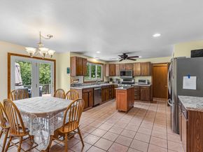 9 Spruce St, Blackstone MA 01504
