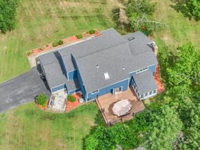 9 Spruce St, Blackstone MA 01504