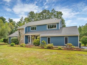 9 Spruce St, Blackstone MA 01504