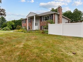 19 Maplecrest Drive, Southborough MA 01772