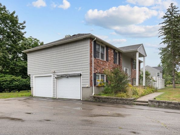 19 Maplecrest Drive, Southborough MA 01772