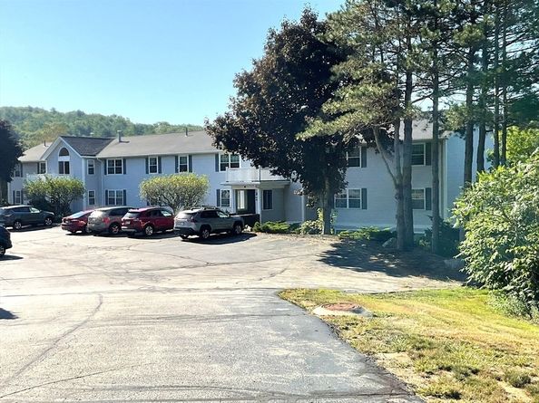 2 Crestview Dr 52, Spencer MA 01562