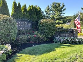 2 Crestview Dr 52, Spencer MA 01562