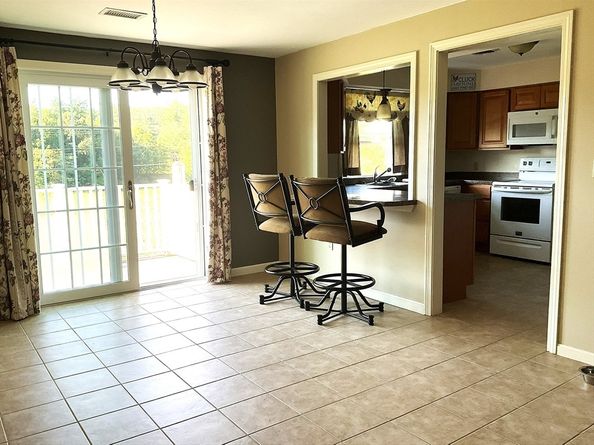 2 Crestview Dr 52, Spencer MA 01562