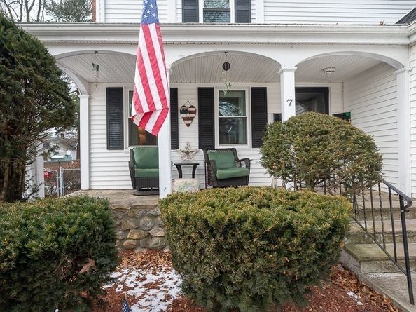 7 Longworth Rd, Worcester MA 01602