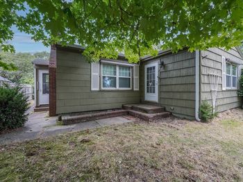 2 Pine Lake Dr