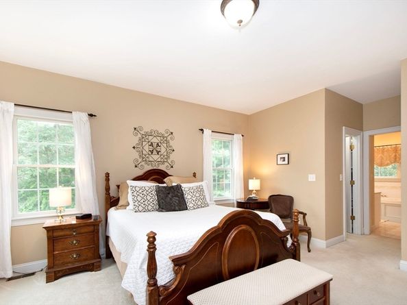 94 Arrowwood Dr, Scituate MA 02066