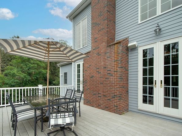 94 Arrowwood Dr, Scituate MA 02066