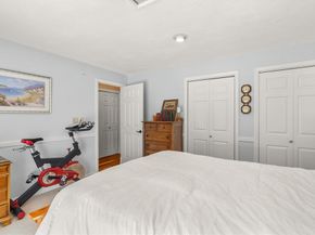 5 Hobart Ln 5, Rockland MA 02370