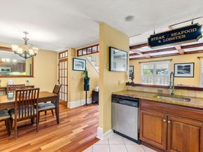 5 Hobart Ln 5, Rockland MA 02370