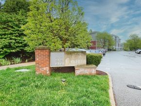 35 Commonwealth Ave 404, Newton MA 02467
