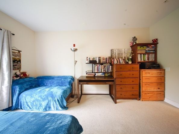 35 Commonwealth Ave 404, Newton MA 02467