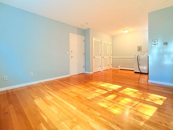 217 Neponset Ave 33, Boston MA 02122