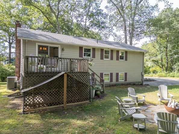 16 Crooked Spring Rd, Billerica MA 01862