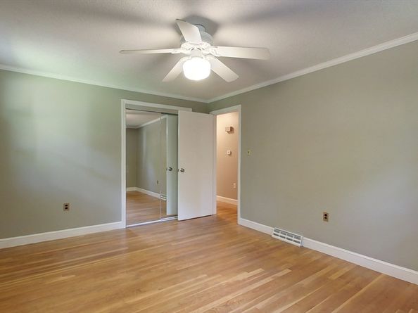 16 Crooked Spring Rd, Billerica MA 01862
