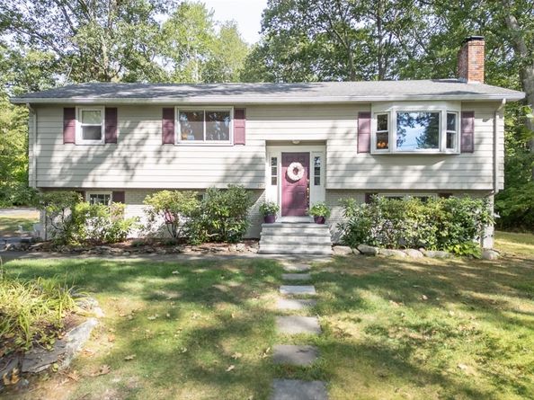 16 Crooked Spring Rd, Billerica MA 01862