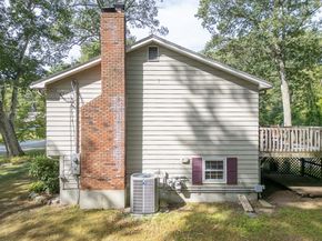 16 Crooked Spring Rd, Billerica MA 01862