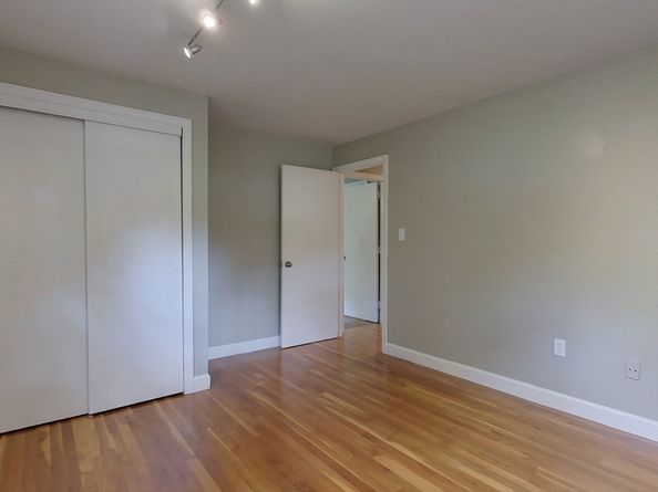 16 Crooked Spring Rd, Billerica MA 01862