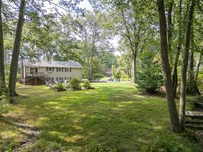 16 Crooked Spring Rd, Billerica MA 01862