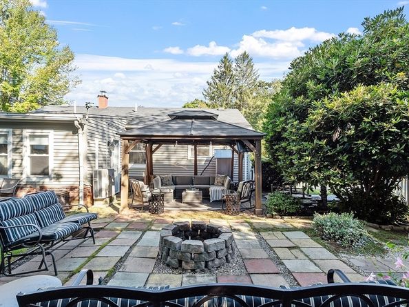 7 Greenwood Road, Northborough MA 01532