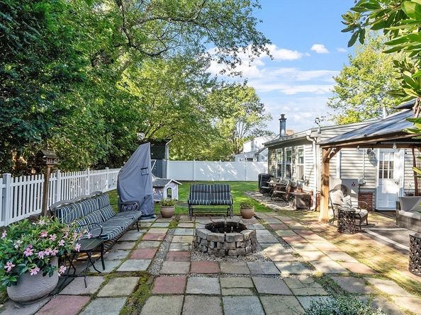 7 Greenwood Road, Northborough MA 01532