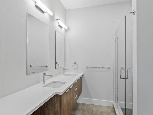 124 Highland Ave 204, Somerville MA 02143