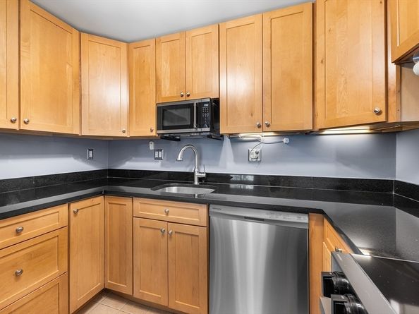 300 Park Terrace Dr 354, Stoneham MA 02180