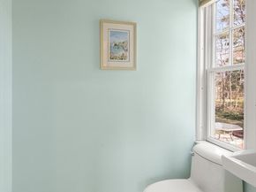 128 Blue Hills Pkwy, Milton MA 02186