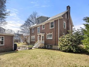128 Blue Hills Pkwy, Milton MA 02186