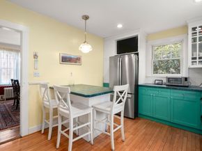 128 Blue Hills Pkwy, Milton MA 02186