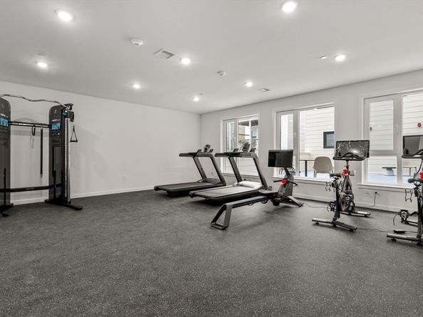 267 Old Colony 611, Boston MA 02127