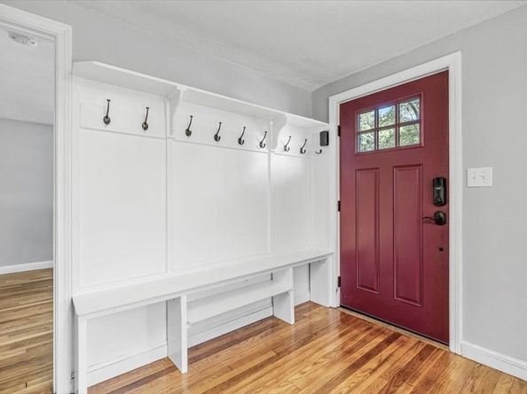 11 Thayer Ave, Weymouth MA 02188