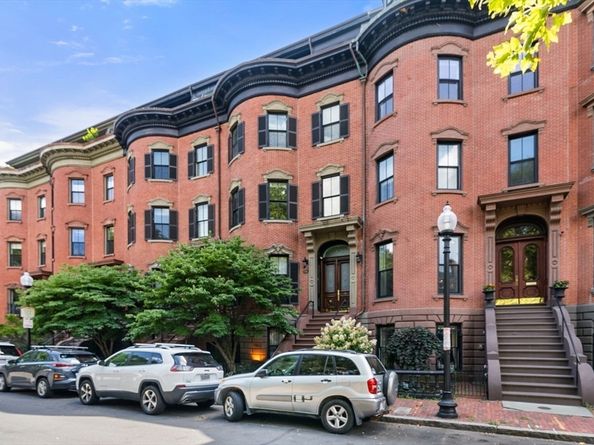 9-11 Worcester Sq 1, Boston MA 02118
