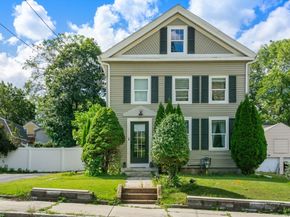 72 High St, Southbridge MA 01550