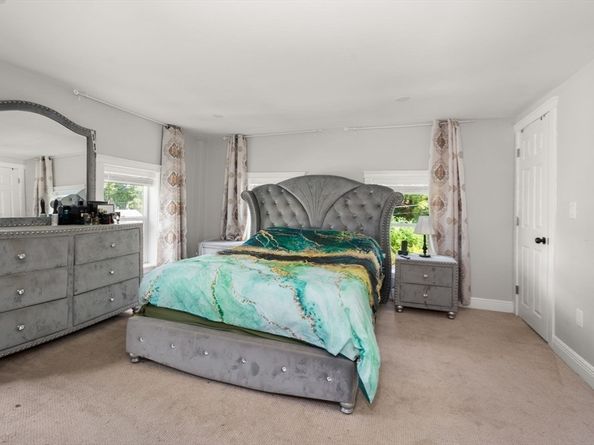 72 High St, Southbridge MA 01550