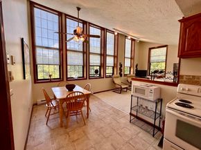 1098 Stafford St 5, Leicester MA 01542