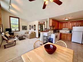 1098 Stafford St 5, Leicester MA 01542