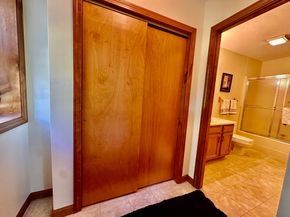 1098 Stafford St 5, Leicester MA 01542
