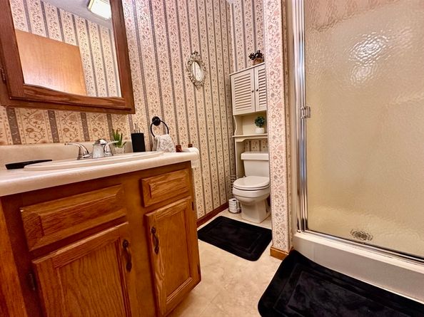 1098 Stafford St 5, Leicester MA 01542