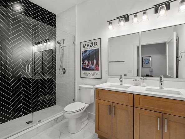 231 Everett 1, Boston MA 02128