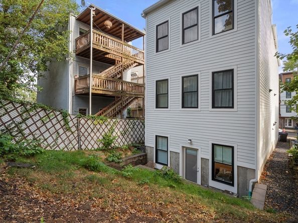231 Everett 1, Boston MA 02128