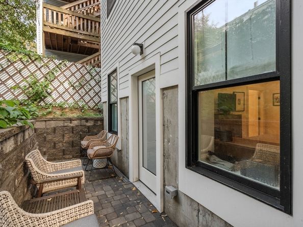 231 Everett 1, Boston MA 02128