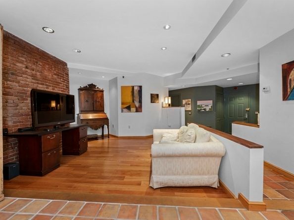 120 Fulton Street 5 C&D, Boston MA 02109