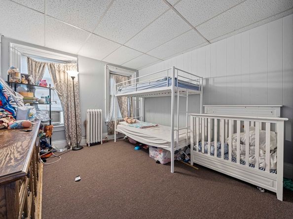 152 S Franklin St, Holbrook MA 02343