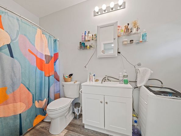152 S Franklin St, Holbrook MA 02343