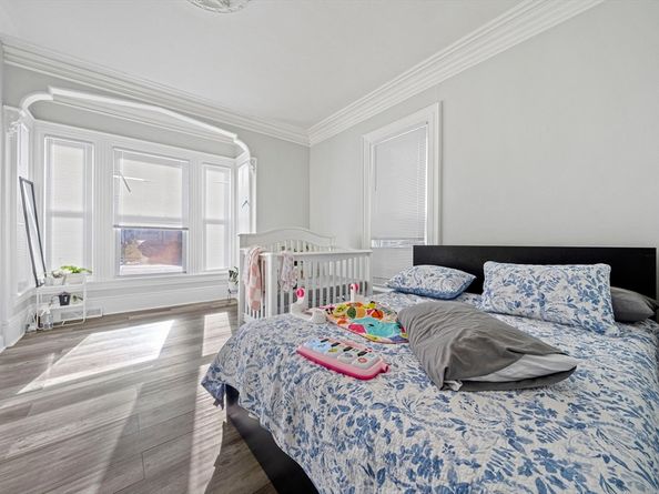 152 S Franklin St, Holbrook MA 02343