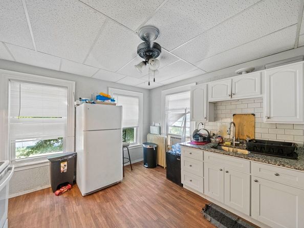 152 S Franklin St, Holbrook MA 02343