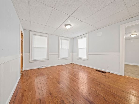 152 S Franklin St, Holbrook MA 02343