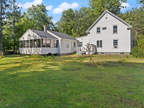 34 West St, Westford MA 01886